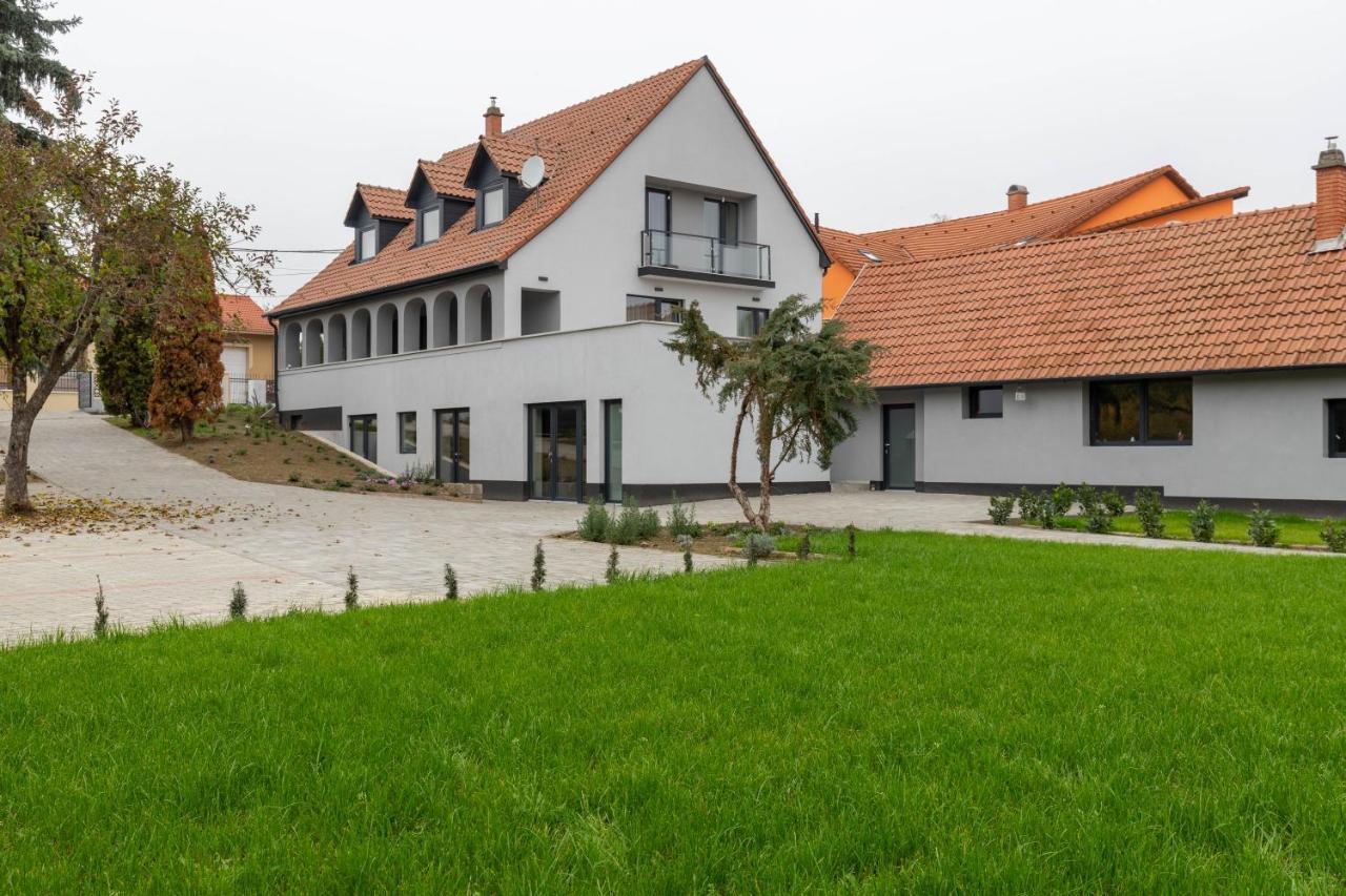 Villa Berc Egerszalók Exterior foto